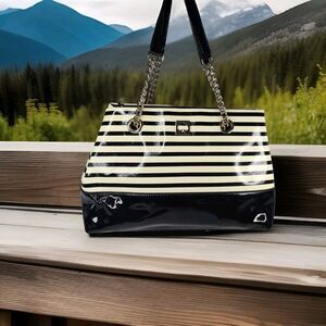 Kate Spade Montrose Elena Nautical Patent Leather Striped Bag Navy EUC